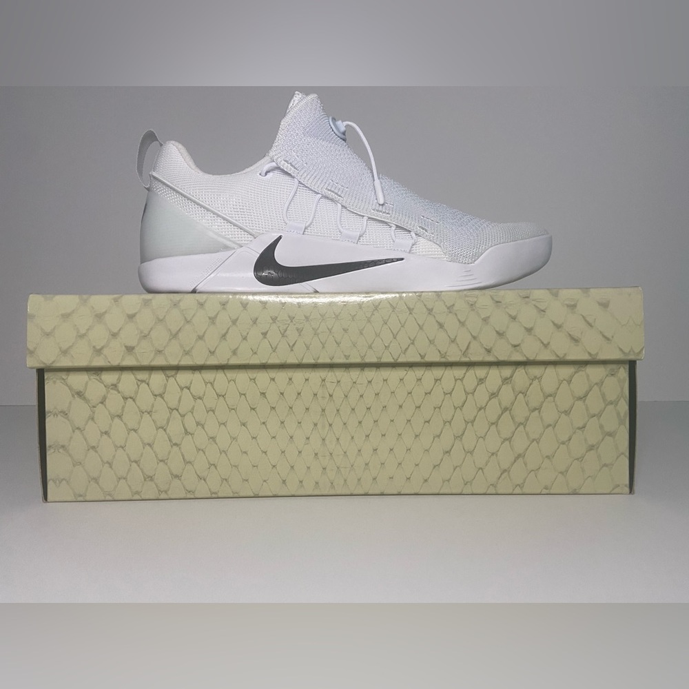 Kobe A.D. NXT”Snow White”